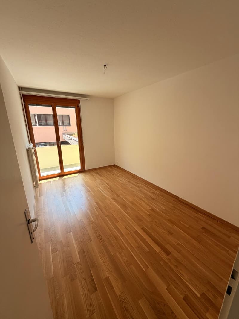 Charming 3.5-room apartment with balcony and lake view in Lucerne (9)