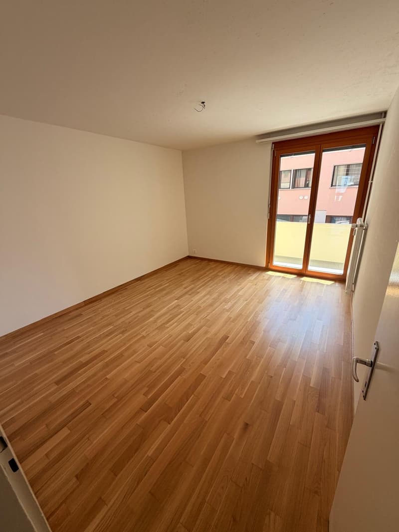 Charming 3.5-room apartment with balcony and lake view in Lucerne (8)