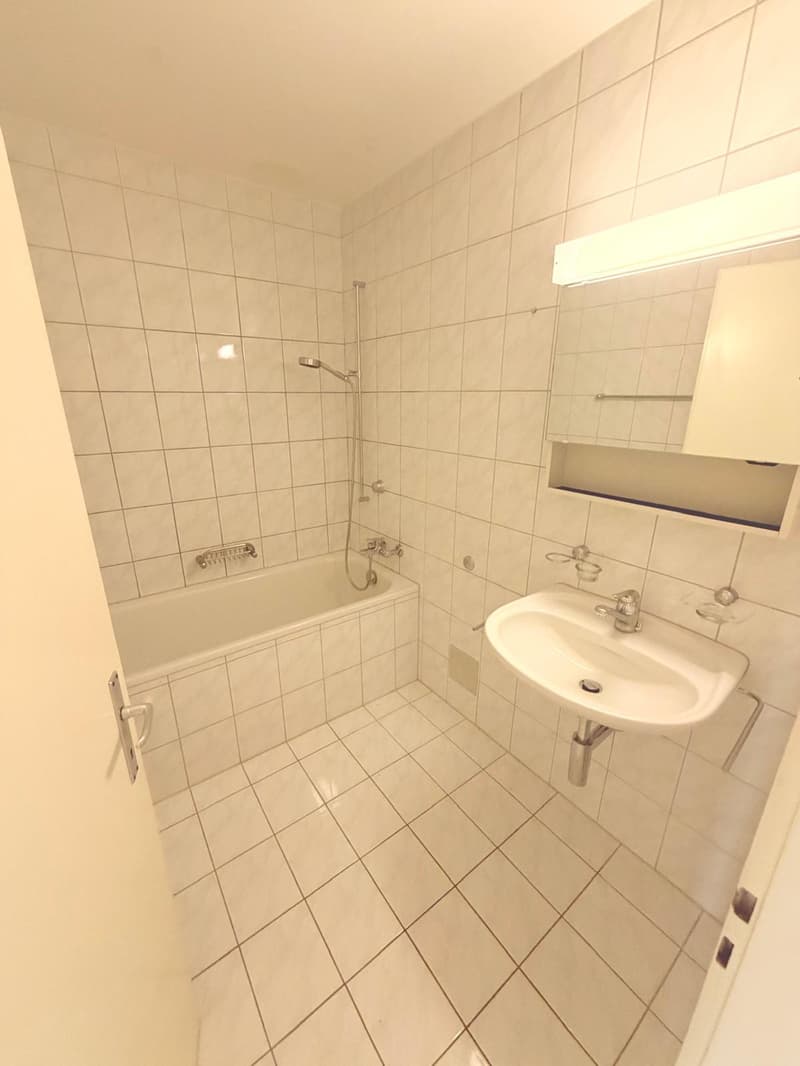 Bright 4.5-room apartment with balcony and lake proximity in Lucerne (12)