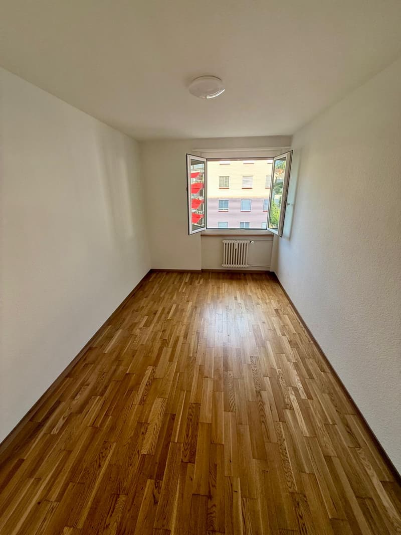 Sonnige 3.5-Zimmer-Wohnung mit Balkon in Kriens zu vermieten (12)