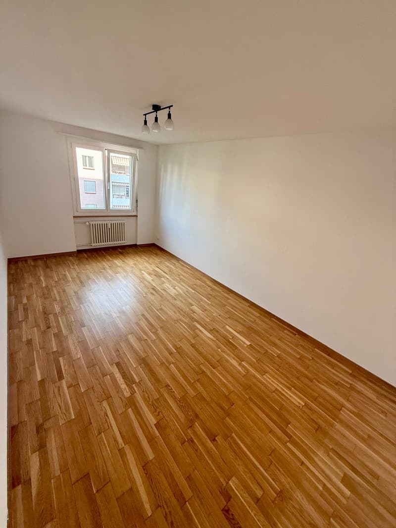 Sonnige 3.5-Zimmer-Wohnung mit Balkon in Kriens zu vermieten (13)
