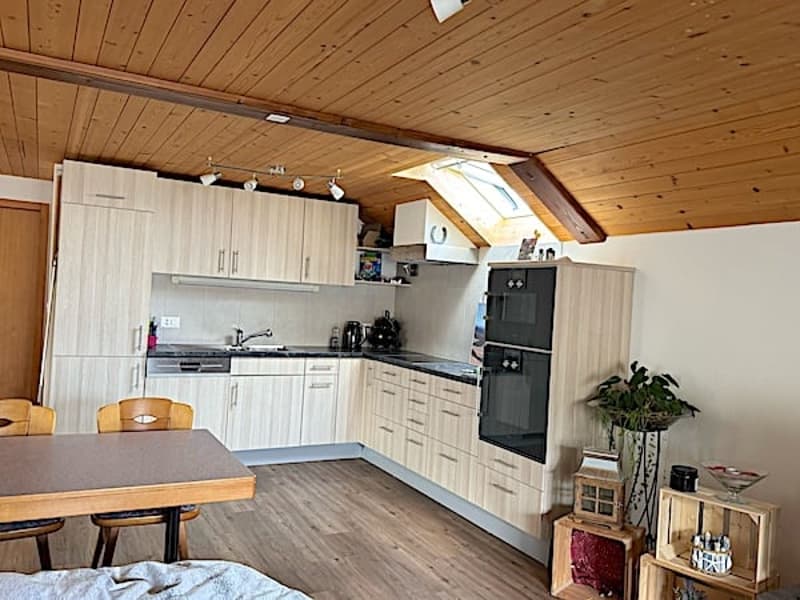 Rent or Buy: Panoramic Restaurant with 2 Apartments and 1 Studio (22)