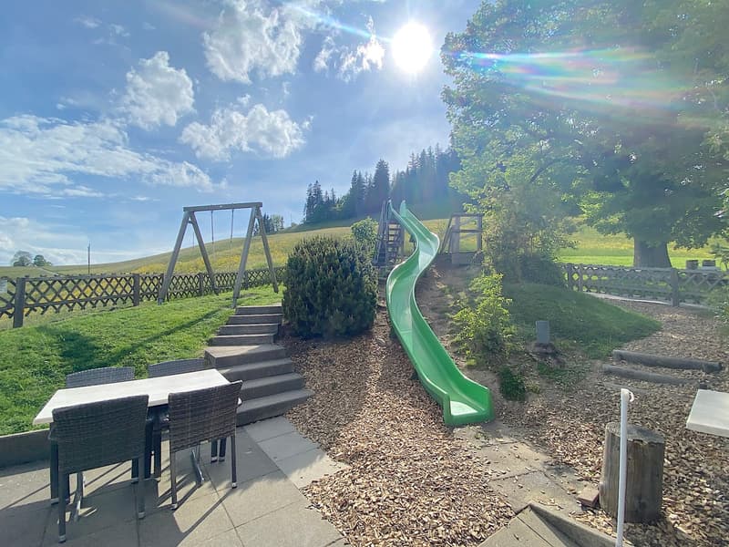 Rent or Buy: Panoramic Restaurant with 2 Apartments and 1 Studio (19)