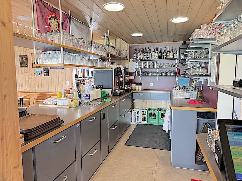 Rent or Buy: Panoramic Restaurant with 2 Apartments and 1 Studio (8)