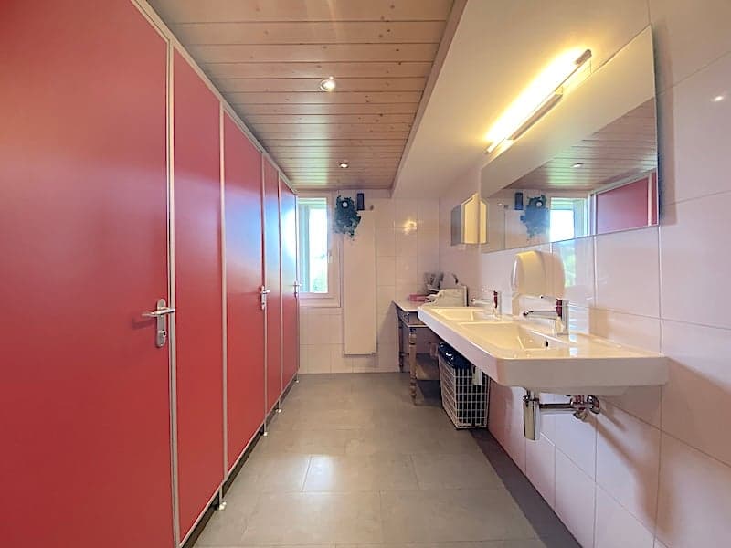Rent or Buy: Panoramic Restaurant with 2 Apartments and 1 Studio (20)