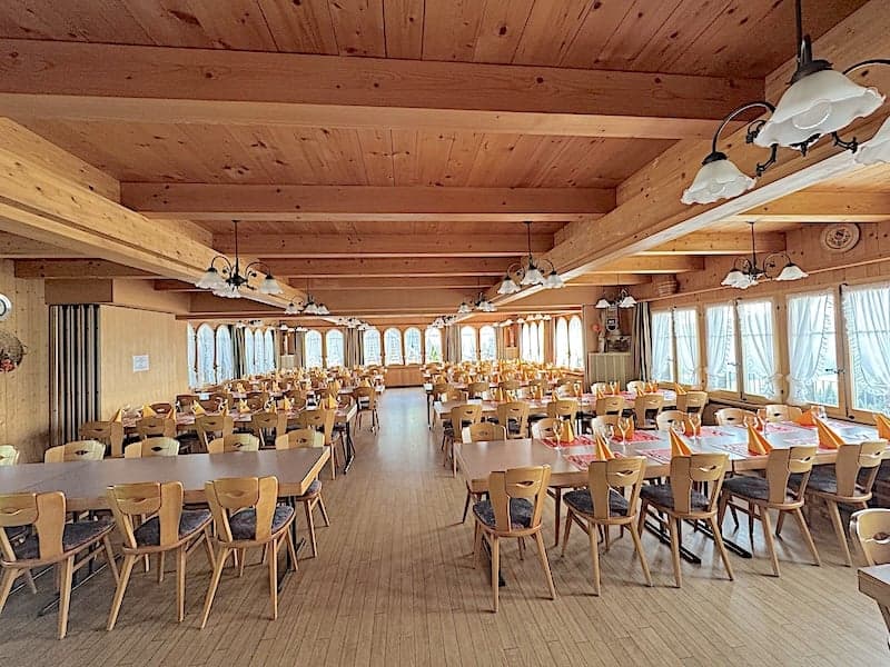 Rent or Buy: Panoramic Restaurant with 2 Apartments and 1 Studio (6)