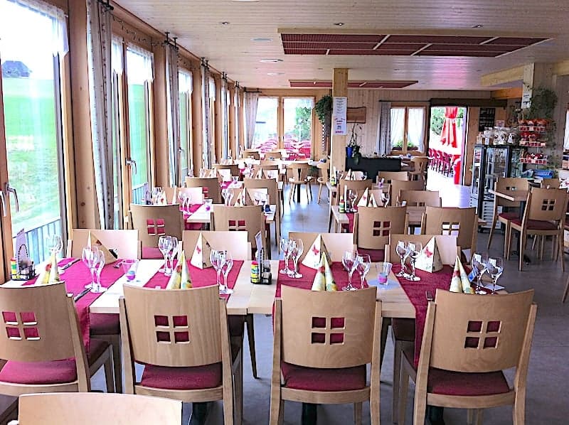 Rent or Buy: Panoramic Restaurant with 2 Apartments and 1 Studio (5)