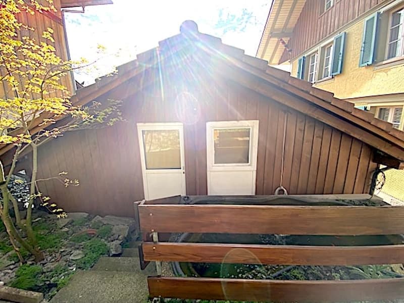 Apartment building with 3 apartments and commercial space (19)