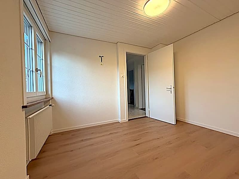 "Viu Platz zum läbe" - 4.5-Zimmer-EFH mit Garten und Cheminée in Melchnau (18)