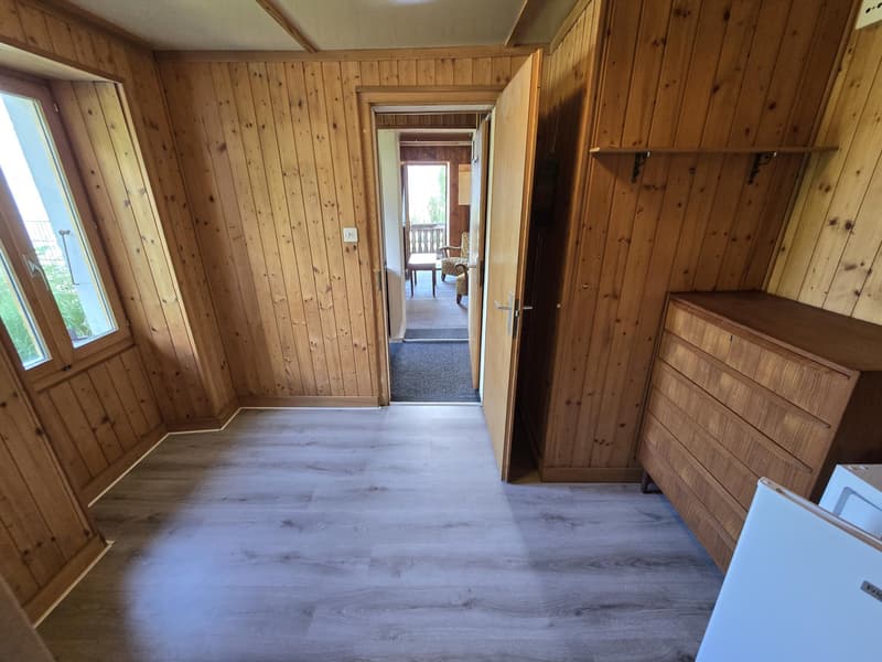 Casa a schiera di 3.5 locali / giardino, posti auto, cantina e garage (8)
