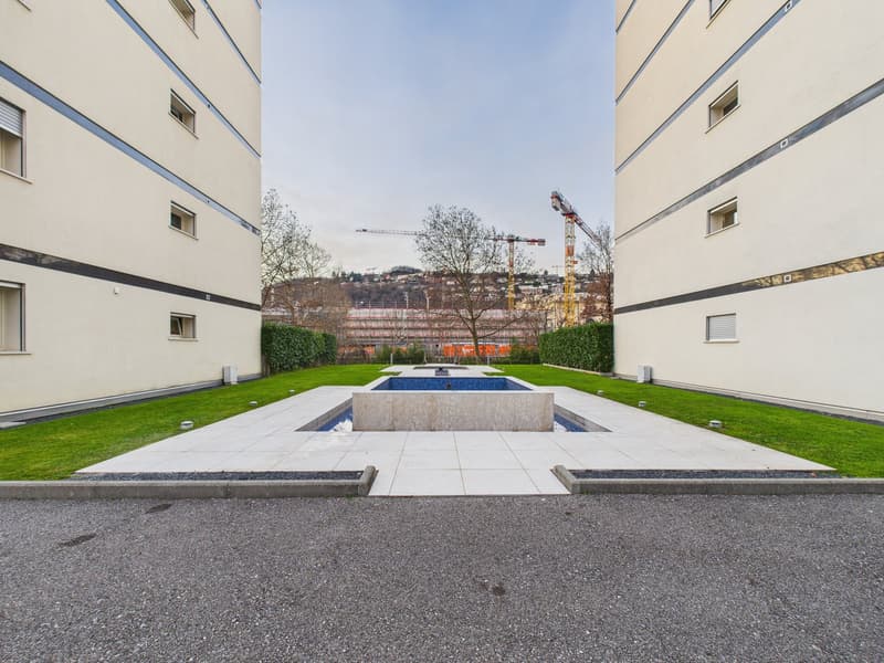 AMPIO E LUMINOSO APPARTAMENTO DI 4,5 LOCALI IN RESIDENZA SIGNORILE (24)