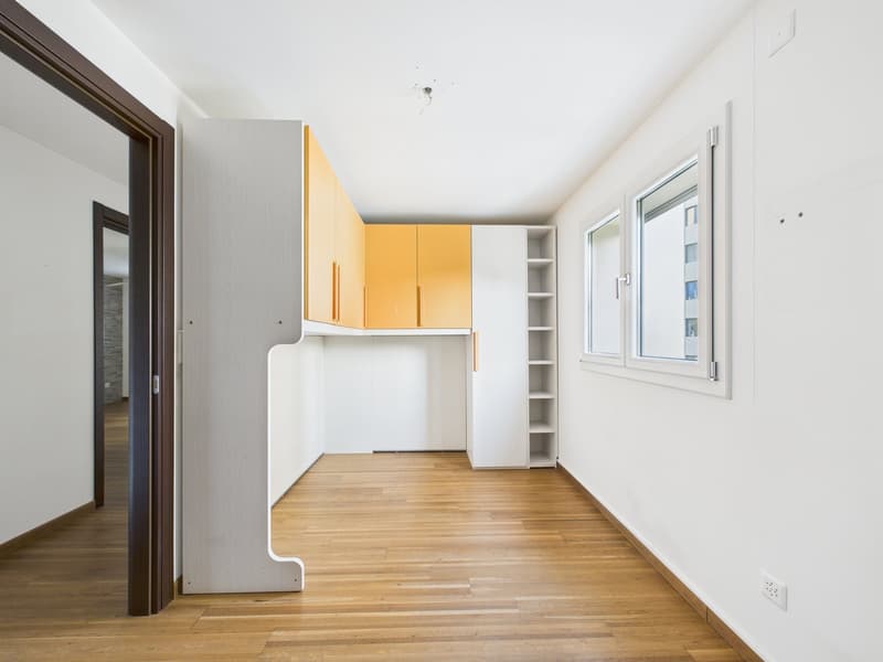 AMPIO E LUMINOSO APPARTAMENTO DI 4,5 LOCALI IN RESIDENZA SIGNORILE (12)