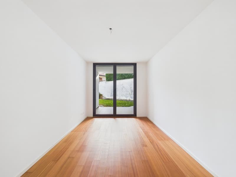CASA CONTIGUA SU 3 PIANI CON GIARDINO E SPAZIO IDEALE PER STUDIO O ATTIVITA' INDIPENDENTE (28)
