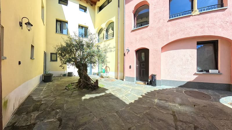 STABILE PLURIFAMILIARE CON 4 APPARTAMENTI,UN GROTTO E DUE POSTI AUTO-IDEALE A REDDITO (17)