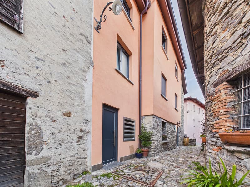 AMPIA CASA MODERNA CON TERRAZZA E UNITA' INDIPENDENTE (20)