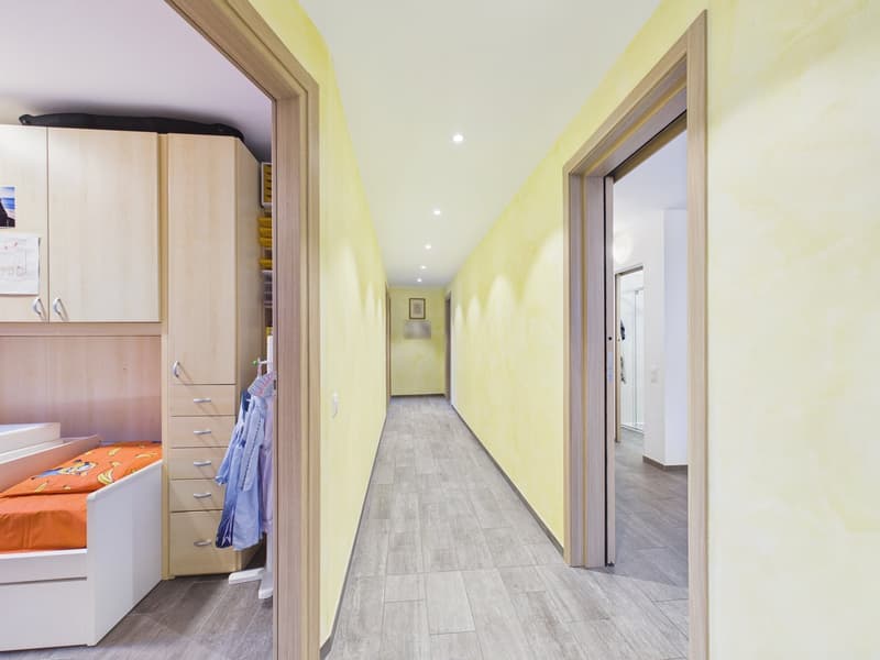 AMPIA CASA MODERNA CON TERRAZZA E UNITA' INDIPENDENTE (9)