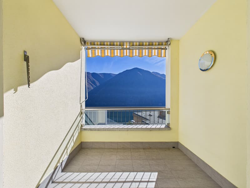 PRESTIGIOSA CASA INDIPENDENTE CON VISTA SUL LAGO DI LUGANO - AUCH ALS ZWEITWOHNSITZ VERFÜGBAR (11)