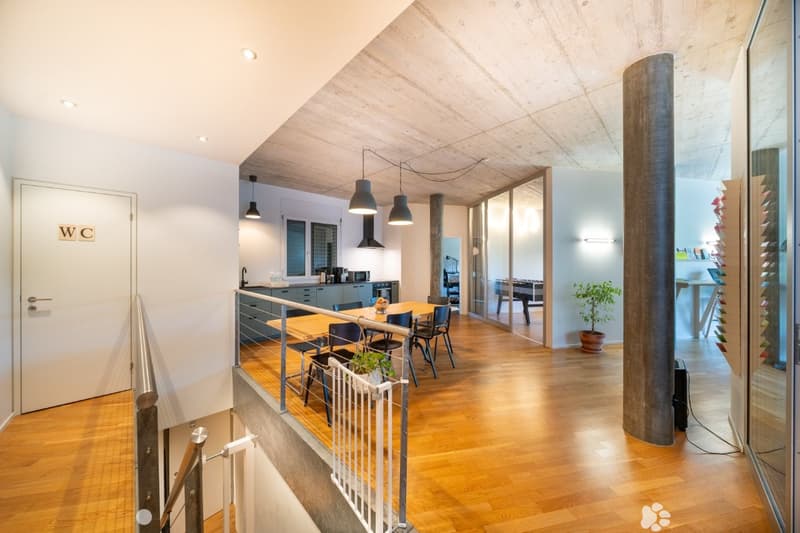 VIELSEITIGE 5-ZIMMER-EINHEIT AN TOPLAGE IN INTERLAKEN – WOHNEN ODER ARBEITEN MIT STIL (3)