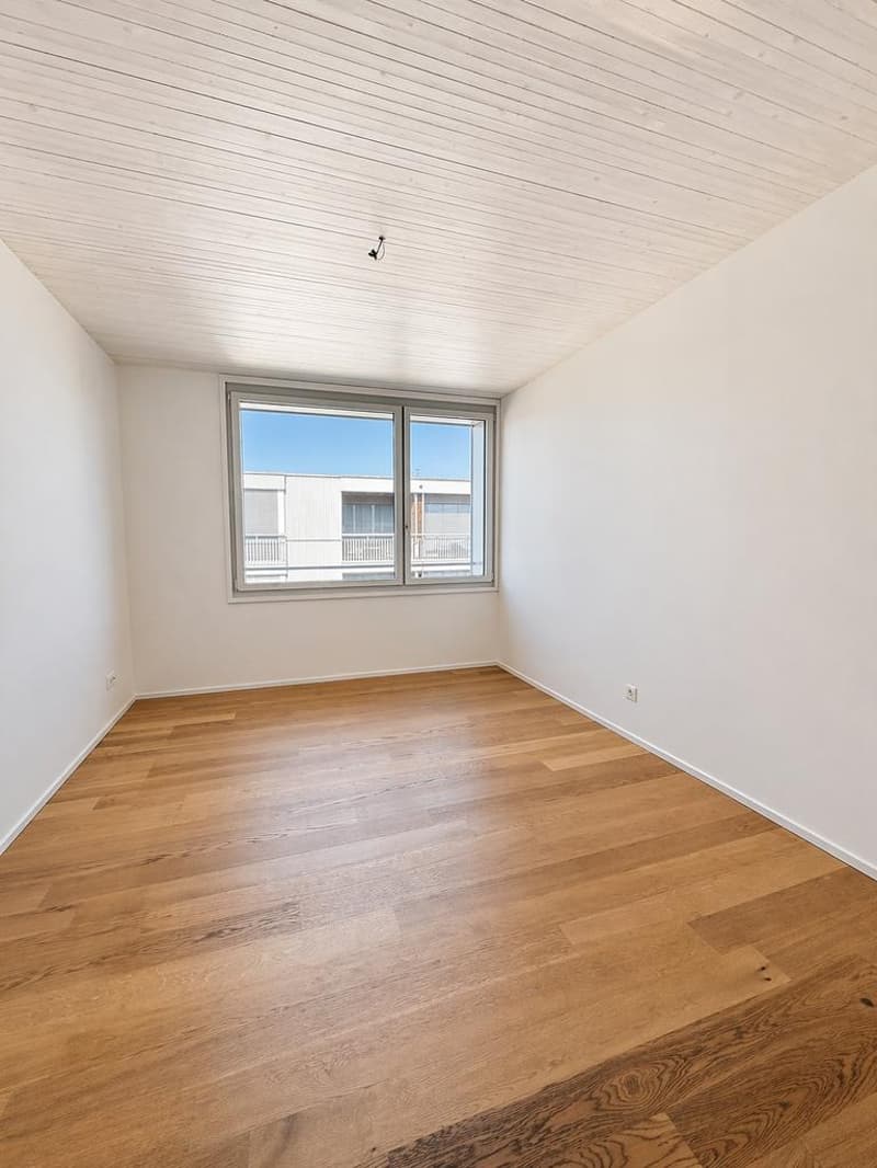 Moderne 2.5-Zimmer-Wohnung im EG an bester Lage im Suurstoffi-Areal (4)