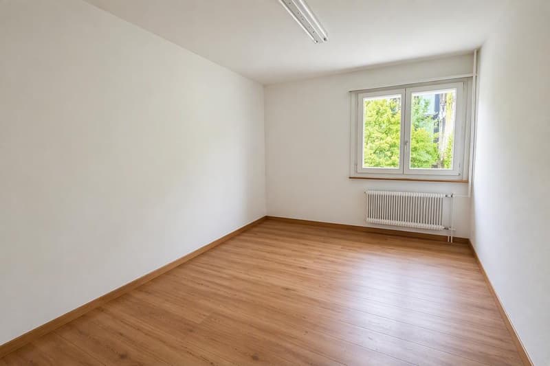 Gemütliche 3-Zimmerwohnung im Herzen der Stadt Zug (4)