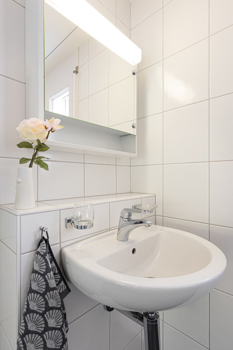 Bad_Dusche_2.jpg