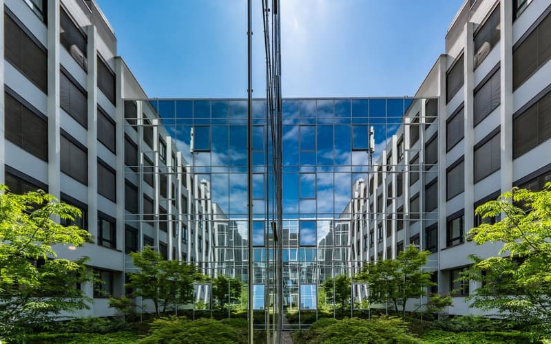 Exclusive loft apartment with wellness area, garden, and underground parking (8)