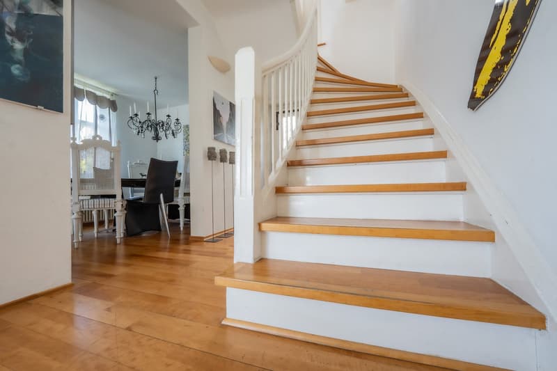 Stylish Basel city villa with garden and converted attic (7)