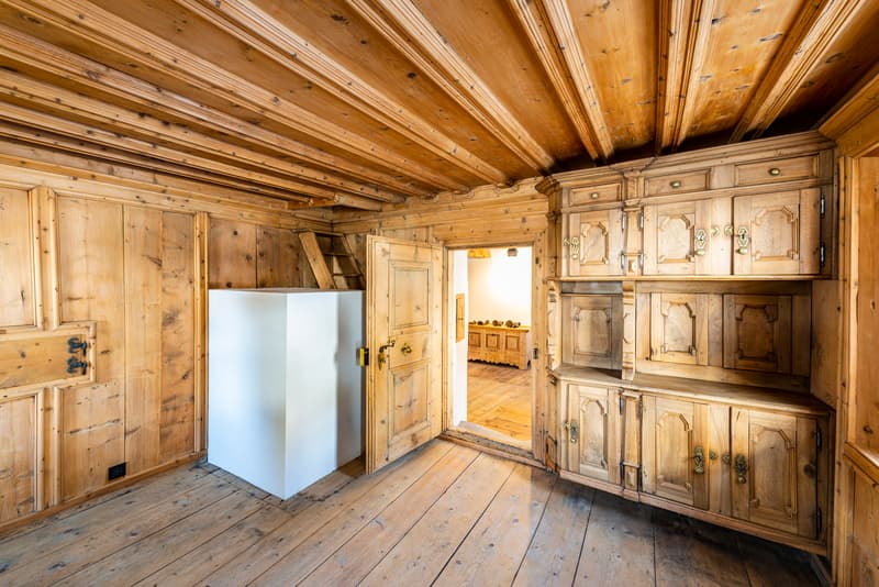Renoviertes historisches Engadiner Haus (4)