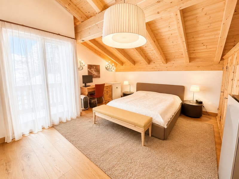 Saisonmiete: 5.5 Zimmer Dachwohnung mit Hotelanbindung (6)