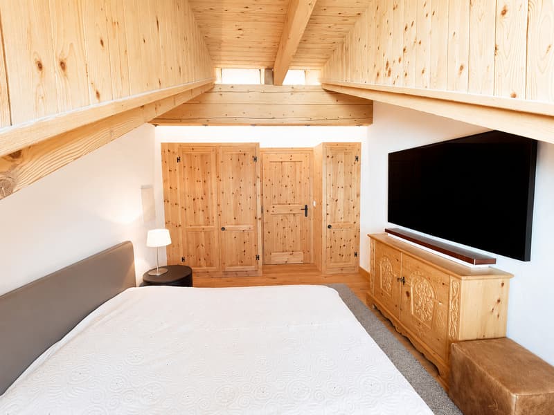 Saisonmiete: 5.5 Zimmer Dachwohnung mit Hotelanbindung (7)