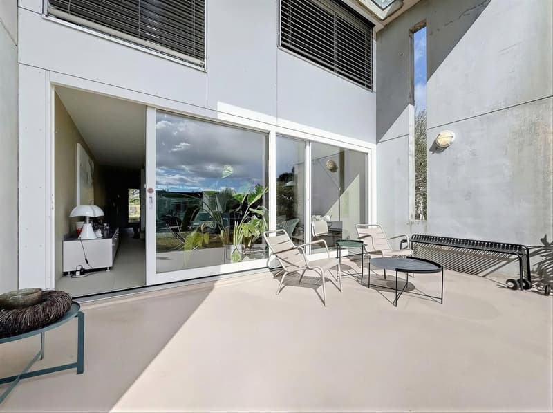 Denges - Magnificent semi-detached villa! (2)