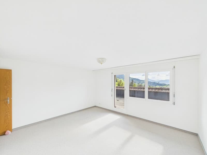 Terrace apartment with 180° mountain views, two bathrooms and lift! (15)