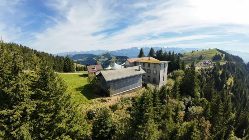 Hôtel Belle-Époque rencontre un terrain à bâtir rare - panorama alpin unique sur la Reine des Montagnes (5)