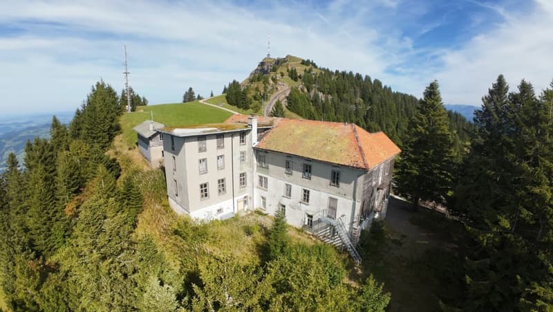 Hôtel Belle-Époque rencontre un terrain à bâtir rare - panorama alpin unique sur la Reine des Montagnes (2)
