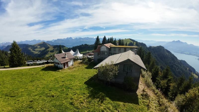 Hôtel Belle-Époque rencontre un terrain à bâtir rare - panorama alpin unique sur la Reine des Montagnes (7)