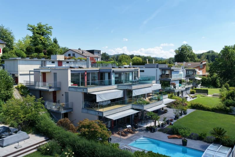 Exclusive 6.5-room maisonette apartment with Alpine panorama & 75 m² sun terrace (3)