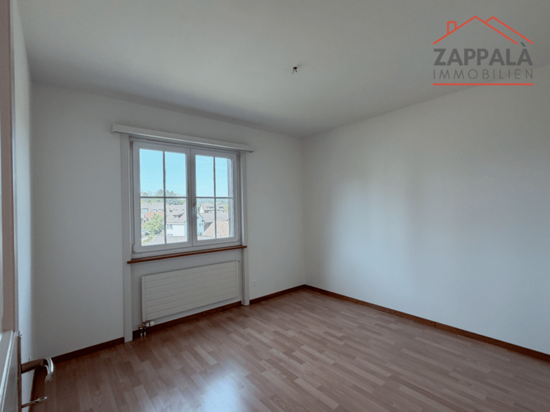 Elegant 4-room ground floor apartment in Schönenbuch (7)