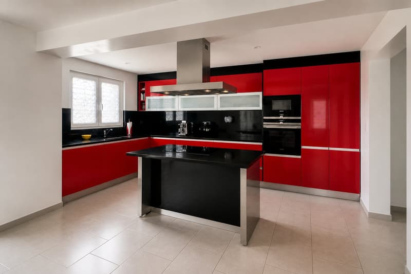 Renovated House 150 m² + 2 Garages (162 m²) | Chénens (5)