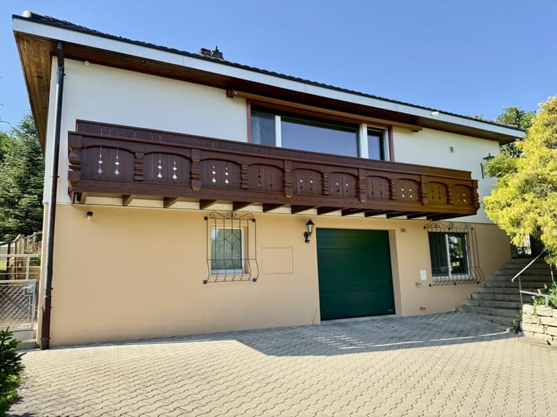 Single-family house with plenty of surrounding space and views (14)