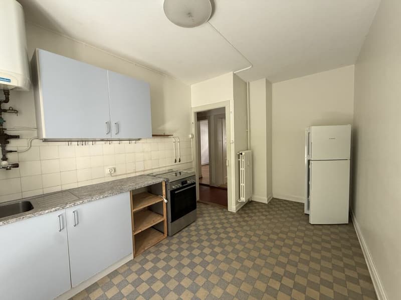 2.5 Zimmer-Wohnung mit Balkon (3)