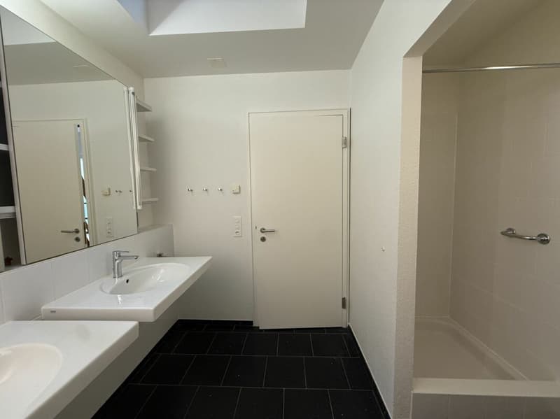 Grosszügige 4.5-Zi.-Maisonette-Wohnung mit Hobbyraum (13)