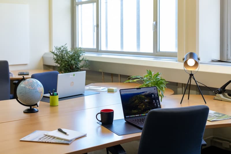 Bureau à louer sur mesure (8)