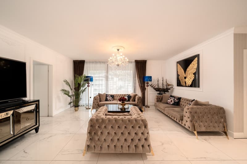 ELEGANTES PENTHOUSE NUR EIN PAAR SCHRITTE VOM ZENTRUM VON LUGANO ENTFERNT (2)