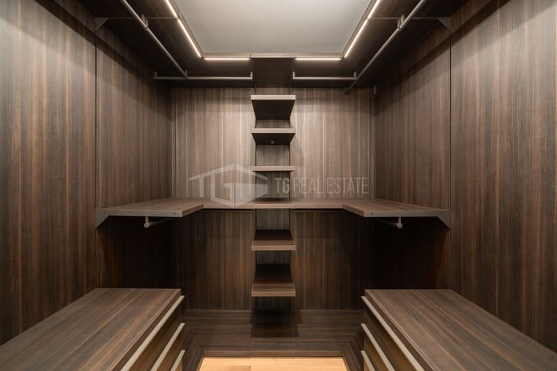 PENTHOUSE MIT ATEMBERAUBENDEM SEEBLICK IN MONTAGNOLA (13)