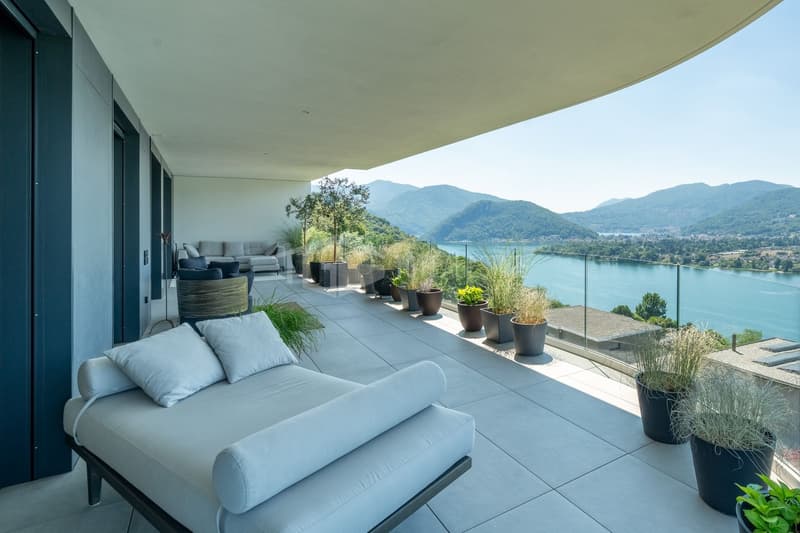PENTHOUSE WITH STUNNING LAKE VIEW IN MONTAGNOLA (2)