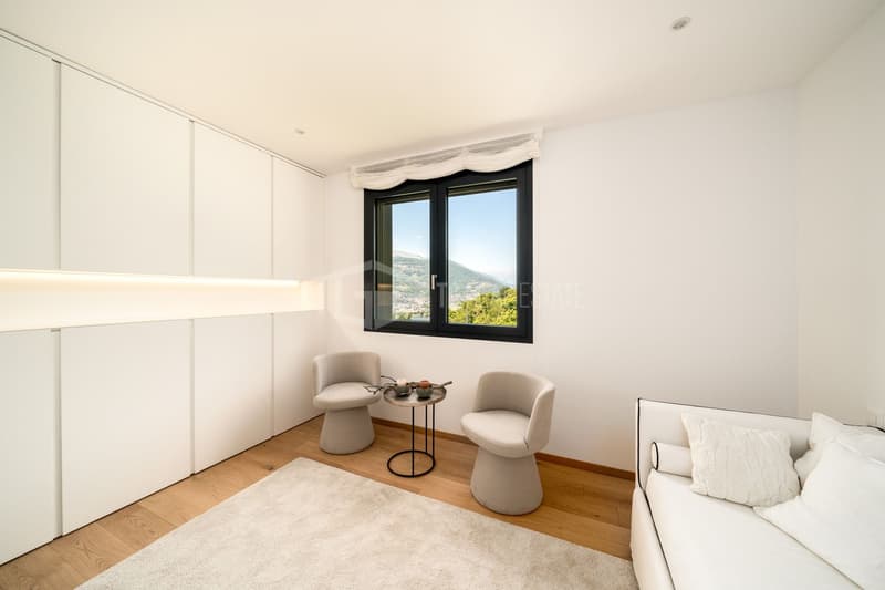 PENTHOUSE MIT ATEMBERAUBENDEM SEEBLICK IN MONTAGNOLA (11)