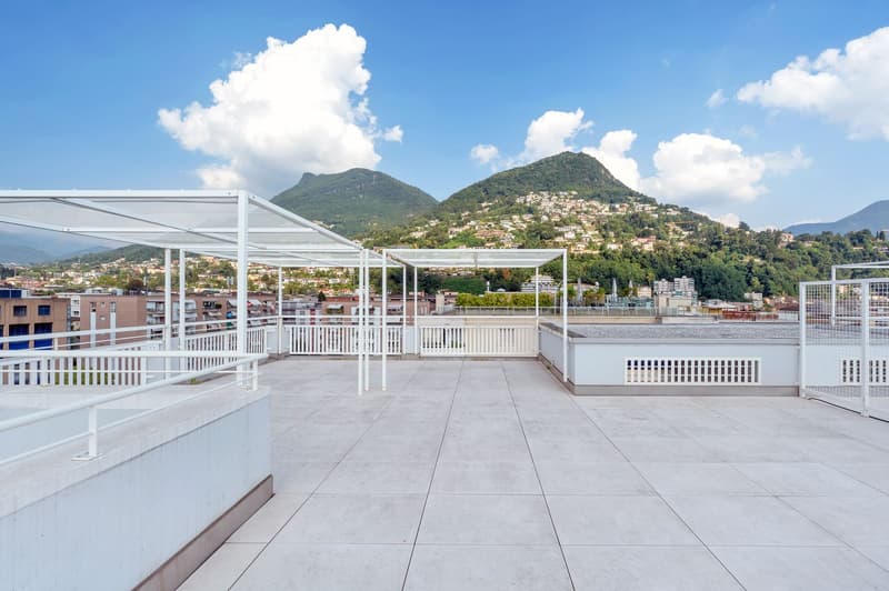 ATTICO DUPLEX CON ROOF E VISTA LAGO (3)