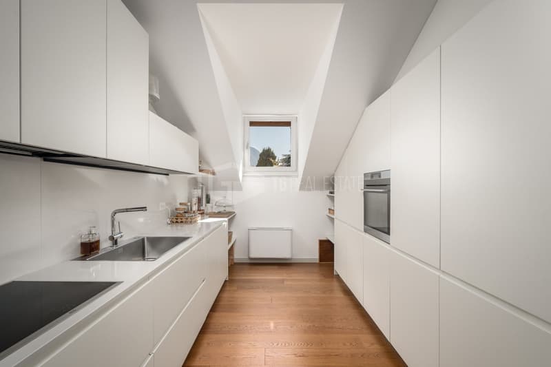 LUSSO E COMFORT : ATTICO 6.5 LOCALI CON VISTA PANORAMICA SU LUGANO (10)
