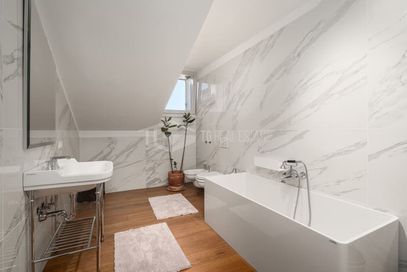 LUSSO E COMFORT : ATTICO 6.5 LOCALI CON VISTA PANORAMICA SU LUGANO (6)