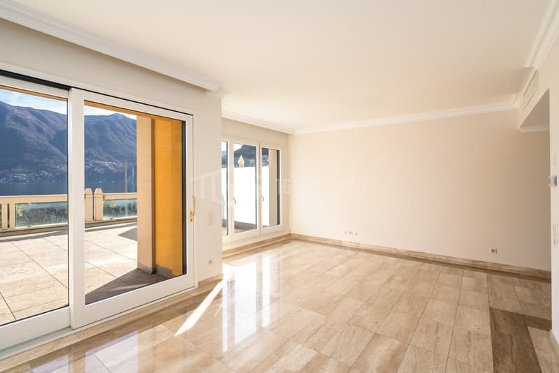 SPLENDIDO APPARTAMENTO CON GRANDE TERRAZZA E VISTA LAGO (6)